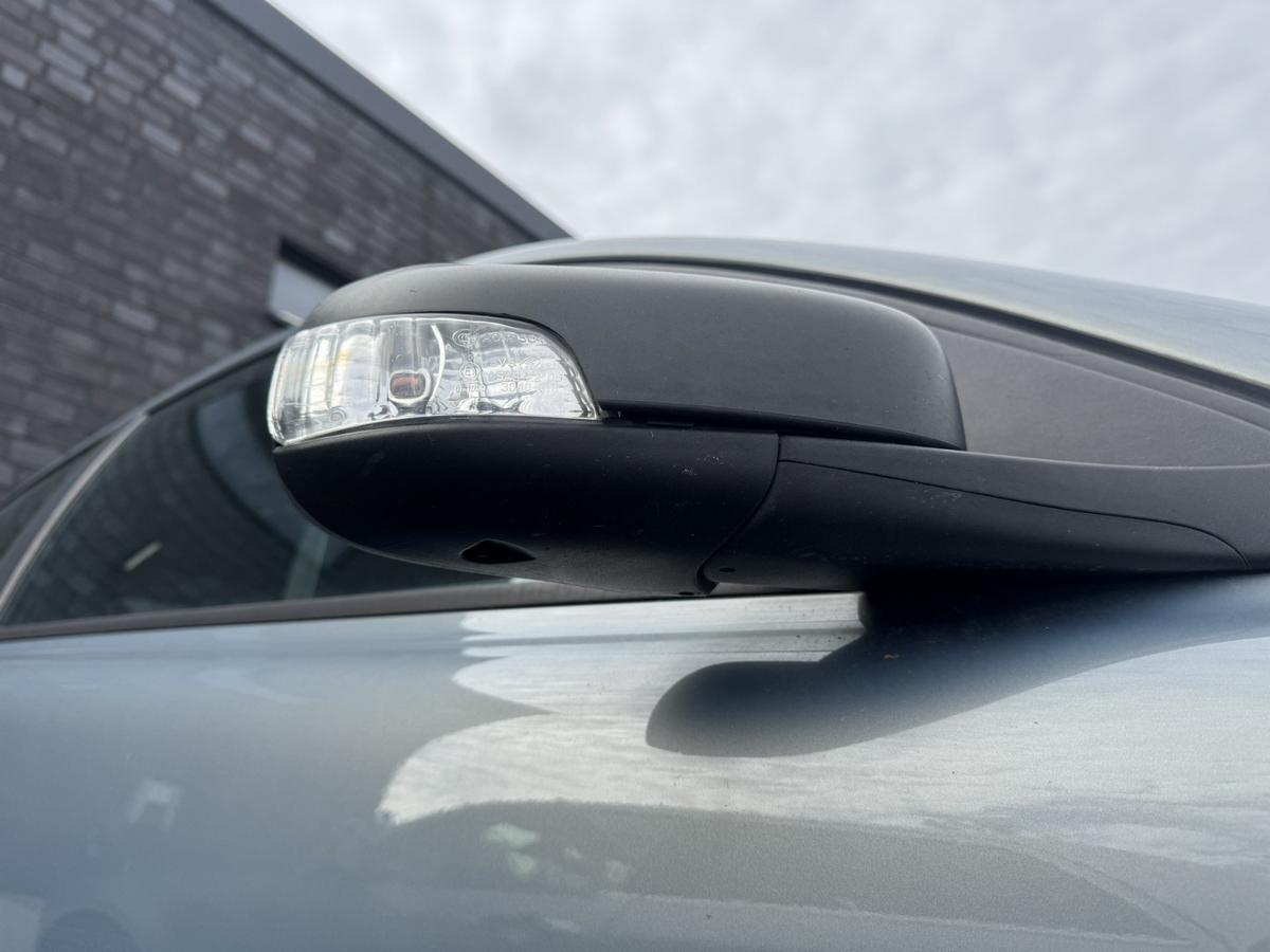 Volvo C30 original Au&szlig;enspiegel rechts schwarz unlackiert mit Blinkleuchten Bj.2008